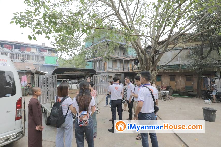 “ကမ်းမယ့်လက်တို့ မှန်းမျှော်ကာနေ” - Property Knowledge in Myanmar from iMyanmarHouse.com