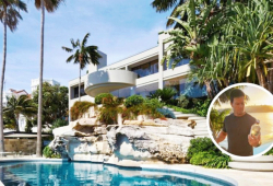 Hollywood star Mark Wahlberg based in $100m Sydney Harbour mansion while shooting new film Play Dirty