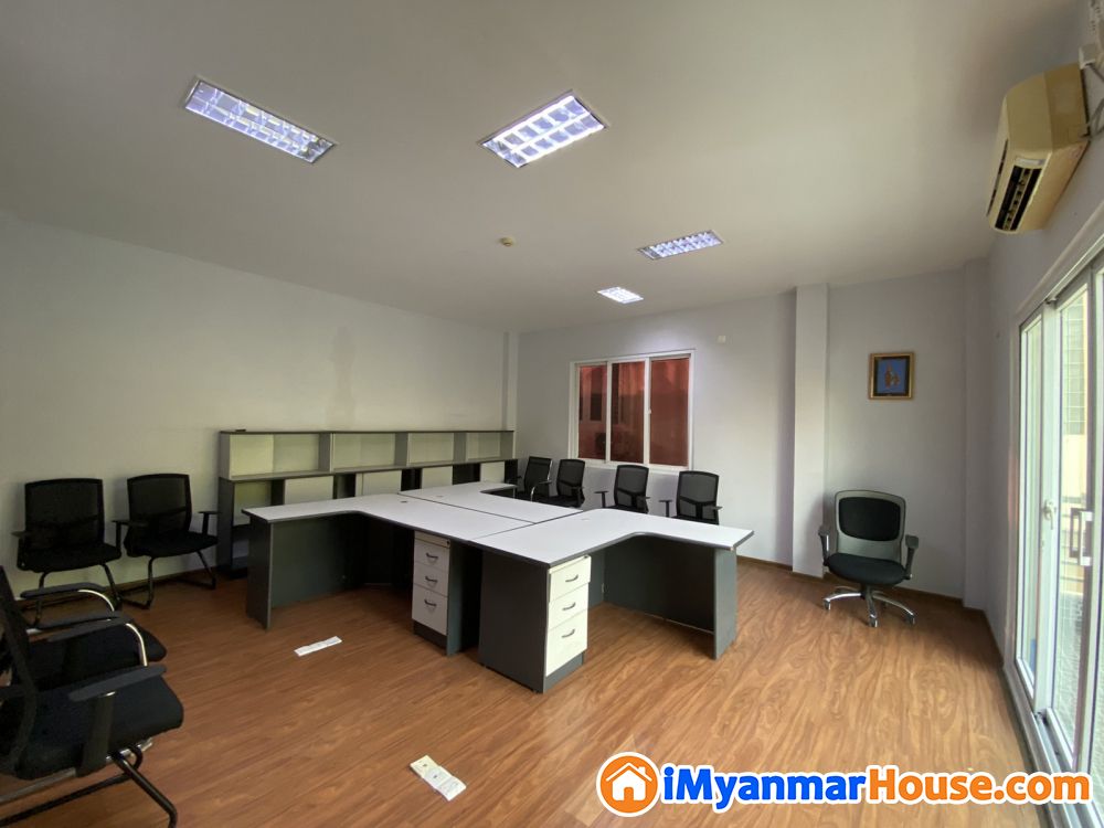 Spacious Office, lots of natural light-- right off Pyay rd. - ငှါးရန် - မရမ်းကုန်း (Mayangone) - ရန်ကုန်တိုင်းဒေသကြီး (Yangon Region) - 4,000,000 သိန်း (ကျပ်) - R-19319185 | iMyanmarHouse.com