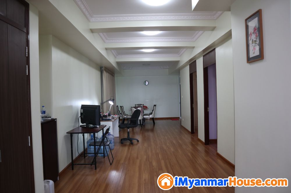 Luxury Condo (Inya Lake view) For Rent လှိုင် (Hlaing) ရန်ကုန