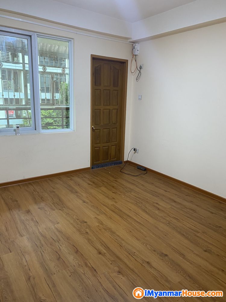 Golden Royal Sayarsan Condo room for rent - ငှါးရန် - ဗဟန်း (Bahan) - ရန်ကုန်တိုင်းဒေသကြီး (Yangon Region) - 15 သိန်း (ကျပ်) - R-20354494 | iMyanmarHouse.com