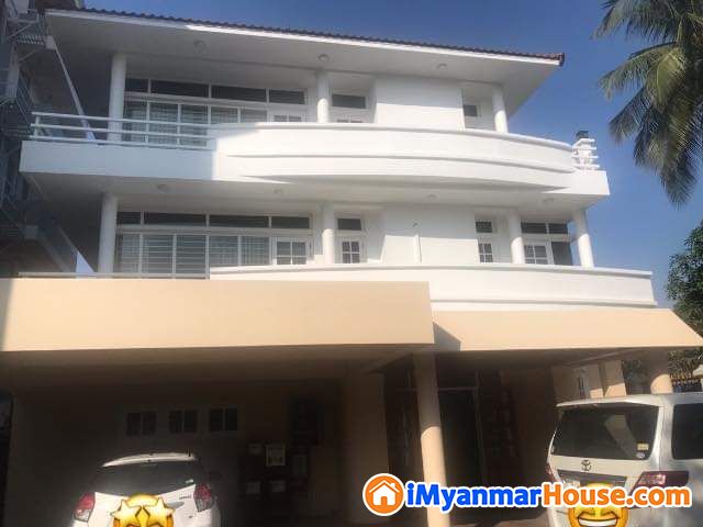 ကမာရွတ်မြို့နယ် ပြည်လမ်းအနီး လုံးချင်းအငှားပါ - ငှါးရန် - ကမာရွတ် (Kamaryut) - ရန်ကုန်တိုင်းဒေသကြီး (Yangon Region) - $ 3,500 (အမေရိကန်ဒေါ်လာ) - R-19492222 | iMyanmarHouse.com