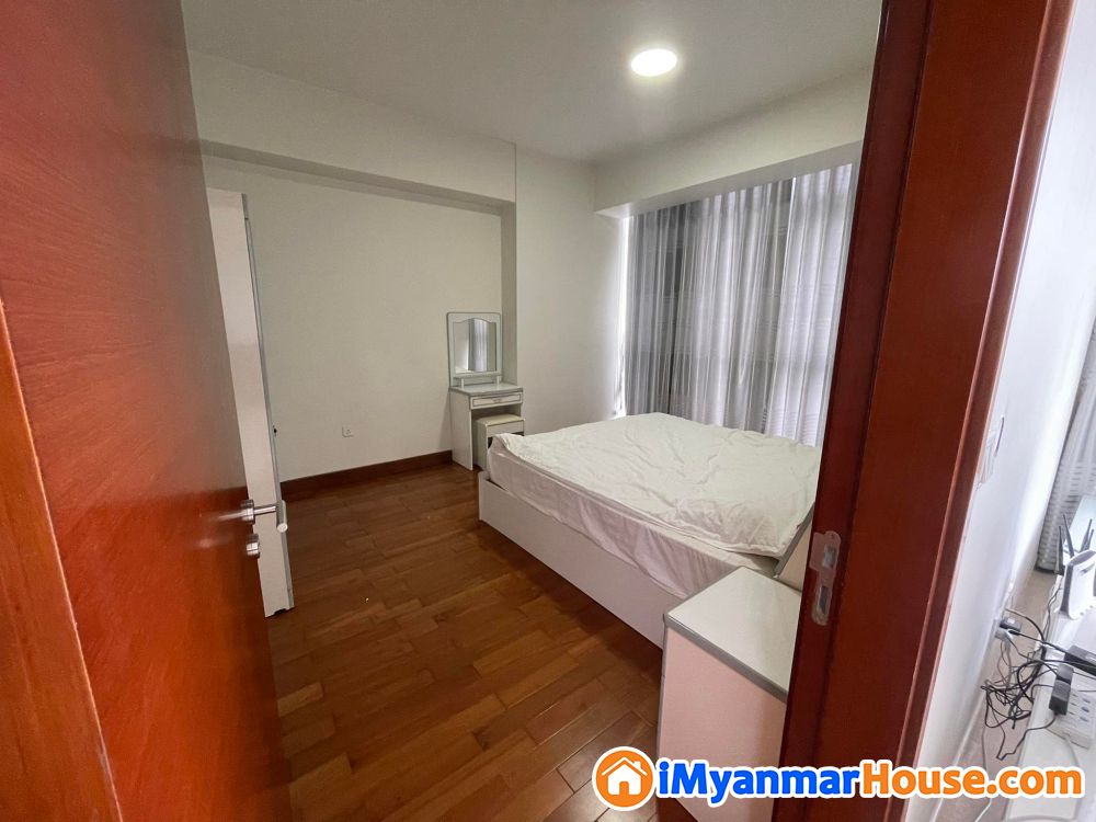 Crystal Residences Condo For Rent 1500 $ - ငှါးရန် - ကမာရွတ် (Kamaryut) - ရန်ကုန်တိုင်းဒေသကြီး (Yangon Region) - $ 1,500 (အမေရိကန်ဒေါ်လာ) - R-19496454 | iMyanmarHouse.com