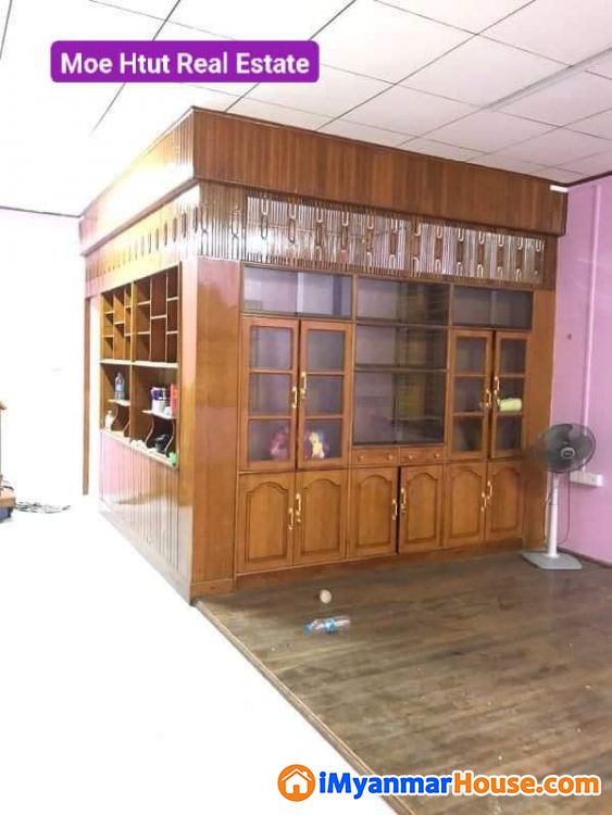 ☃️☃️ #သာကေတမြို့နယ် ရှူခင်းသာလမ်းမဂုတ် နေရာကောင်း 2 RC ကိုယ်ပိုင်ခြံဝန်းလုံးချင်းကျယ် ငှားရန် ရှိပါသည်။☃️☃️
Code No. MH - R 287 - For Rent - သာကေတ (Thaketa) - ရန်ကုန်တိုင်းဒေသကြီး (Yangon Region) - 15 Lakh (Kyats) - R-19592551 | iMyanmarHouse.com