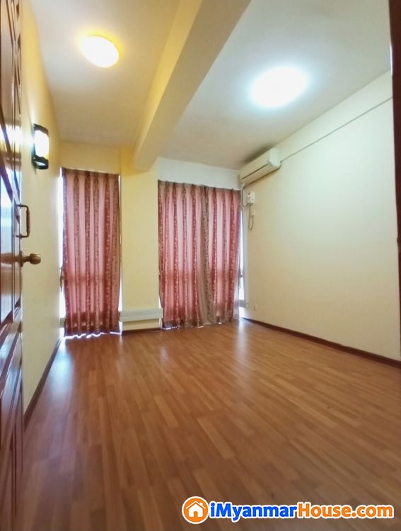 Yangon Downtown Latha township Riverview 2000 sq.ft for rent For Rent