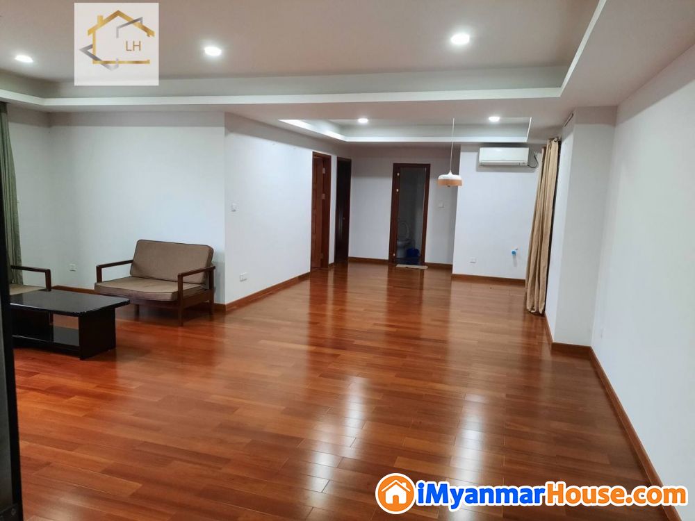 (1660-Sqft)အကျဘ် ၊ ဗဟန်းမြို့နယ် ၊ Diamond Hill Residence တွင် ကွန်ဒိုငှားရန်ရှိ - ငှါးရန် - ဗဟန်း (Bahan) - ရန်ကုန်တိုင်းဒေသကြီး (Yangon Region) - $ 2,100 (အမေရိကန်ဒေါ်လာ) - R-19864218 | iMyanmarHouse.com
