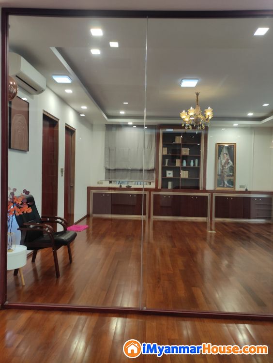 $ 4500 နဲ့ Luxury အပြည့်ဖြင့် Sanchaung Garden Residence Penthouse မှာ ငှားရမ်းနေထိုင်နိုင်ပါပြီ - ငှါးရန် - စမ်းချောင်း (Sanchaung) - ရန်ကုန်တိုင်းဒေသကြီး (Yangon Region) - $ 4,500 (အမေရိကန်ဒေါ်လာ) - R-19910268 | iMyanmarHouse.com