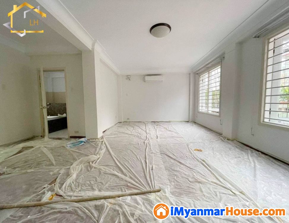 (100’ x 70’)အကျယ်၊ ဗဟန်းမြို့နယ်၊ ရွှေတောင်ကြားလမ်းမပေါ် တွင်လုံးချင်းအိမ် ငှါးရန်ရှိ - For Rent - ဗဟန်း (Bahan) - ရန်ကုန်တိုင်းဒေသကြီး (Yangon Region) - $ 3,500 (US Dollar) - R-20102951 | iMyanmarHouse.com