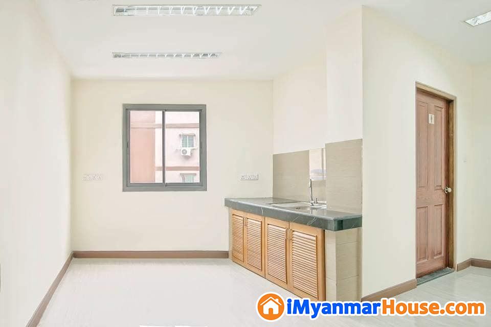 Premium Office Space for Rent ****
ရုံးခန်းသီးသန့်လေးဖွင့်ချင်တာမျိုးရှာနေတဲ့သူများအတွက်ဆို
#CodeC232b
_____________________________
# - ငှါးရန် - သင်္ဃန်းကျွန်း (Thingangyun) - ရန်ကုန်တိုင်းဒေသကြီး (Yangon Region) - $ 1 (အမေရိကန်ဒေါ်လာ) - R-20126411 | iMyanmarHouse.com