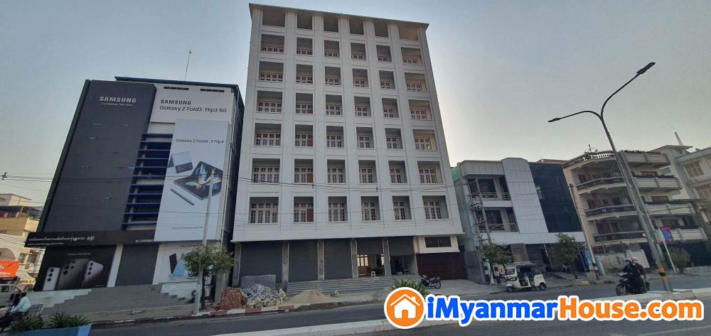 FULL HOUSE Real Estate Agency Mandalay မှ မန္တလေးမြို့ ချမ်းအေးသာဇံမြို့နယ် ကျုံးအနီးတွင် လုံးချင်း(၈)ထပ်တိုက်အသစ် ငှားရန်ရှိသည်။ - ငှါးရန် - ချမ်းအေးသာဇံ (Chan Aye Thar Zan) - မန္တလေးတိုင်းဒေသကြီး (Mandalay Region) - 200 သိန်း (ကျပ်) - R-20215643 | iMyanmarHouse.com