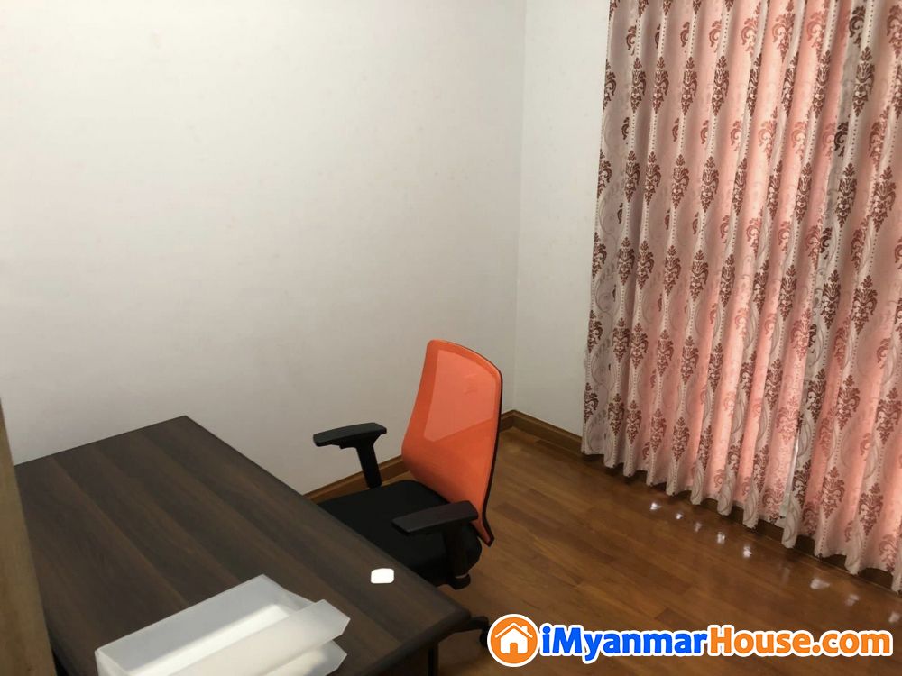 Hill Top VISTA Condo For Rent ငှါးရန် အလုံ (Ahlone) ရန်ကုန်တိုင