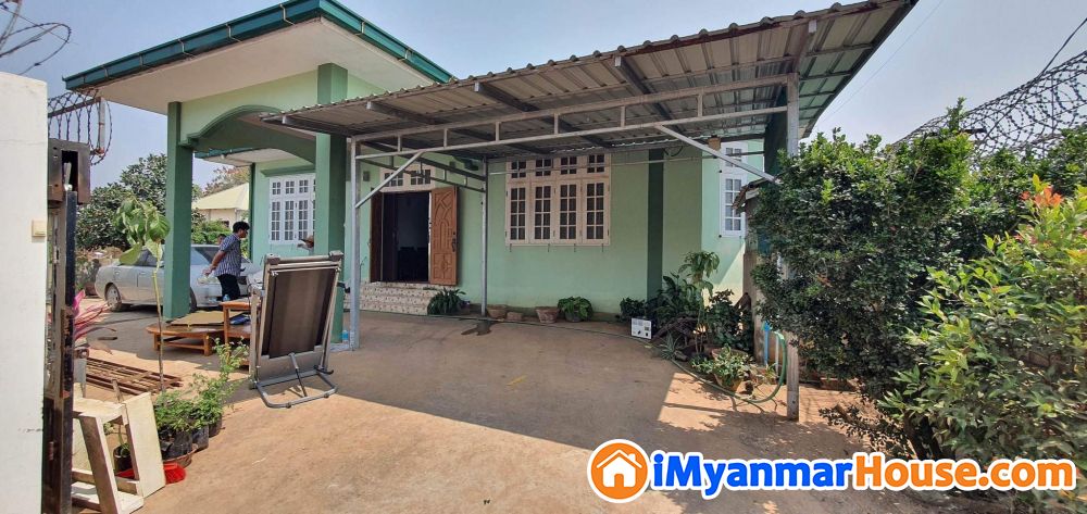 FULL HOUSE Real Estate Agency Mandalay မှ မန္တလေးမြို့ ပြင်ဦးလွင်မြို့နယ် သုံးတောင်ရွာမြွေဘုရားအနီးတွင် လုံးချင်းတိုက် ငှားရန်ရှိသည်။ - For Rent - ပြင်ဦးလွင် (Pyin Oo Lwin) - မန္တလေးတိုင်းဒေသကြီး (Mandalay Region) - 5 Lakh (Kyats) - R-20239682 | iMyanmarHouse.com
