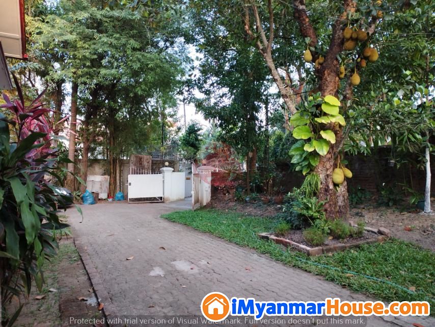 ကမာရြတ္ သံလြင္လမ္းသြယ္တြင္ မိသားစုေန/ရံုးခန္း သင့္ေတာ္ ျခံက်ယ္ လံုးခ်င္းငွားမည္ - ငှါးရန် - ကမာရွတ် (Kamaryut) - ရန်ကုန်တိုင်းဒေသကြီး (Yangon Region) - 20 သိန်း (ကျပ်) - R-20369999 | iMyanmarHouse.com