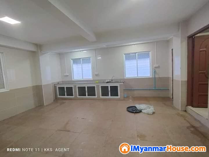 စမ်းချောင်းမြို့နယ် ဗားဂရာလမ်း အနီးတွင် Lift ပါ Mini Condo အခန်းသန့် ငှားပါမည်။ - ငှါးရန် - စမ်းချောင်း (Sanchaung) - ရန်ကုန်တိုင်းဒေသကြီး (Yangon Region) - 8 သိန်း (ကျပ်) - R-20368446 | iMyanmarHouse.com