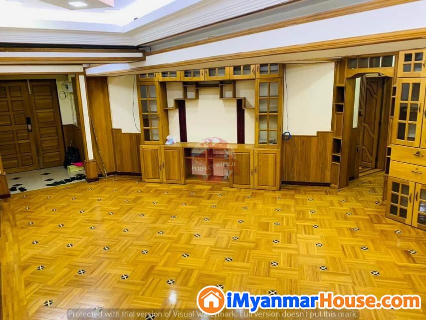 ဗိုလ္တေထာင္ လမ္း 50 အနီး ကားပါကင္ပါ ကြန္ဒိုအခန္းေရာင္းမည္ - ရောင်းရန် - ဗိုလ်တထောင် (Botahtaung) - ရန်ကုန်တိုင်းဒေသကြီး (Yangon Region) - 3,200 သိန်း (ကျပ်) - S-10133532 | iMyanmarHouse.com
