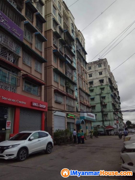 ရွှေကမ္ဘာအဆင့်မြင့်အိမ်ရာတွင် ကွန်ဒို အခန်းရောင်းရန်ရှိသည် - ရောင်းရန် - မရမ်းကုန်း (Mayangone) - ရန်ကုန်တိုင်းဒေသကြီး (Yangon Region) - 1,850 သိန်း (ကျပ်) - S-10032892 | iMyanmarHouse.com