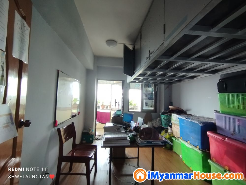 တောင်ဥက္ကလာပမြို့နယ် ရတနာအိမ်ယာ အခန်းရောင်းမည်။ - ရောင်းရန် - တောင်ဥက္ကလာပ (South Okkalapa) - ရန်ကုန်တိုင်းဒေသကြီး (Yangon Region) - 1,700 သိန်း (ကျပ်) - S-10053090 | iMyanmarHouse.com