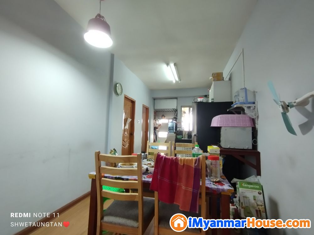 တောင်ဥက္ကလာပမြို့နယ် ရတနာအိမ်ယာ အခန်းရောင်းမည်။ - ရောင်းရန် - တောင်ဥက္ကလာပ (South Okkalapa) - ရန်ကုန်တိုင်းဒေသကြီး (Yangon Region) - 1,700 သိန်း (ကျပ်) - S-10053090 | iMyanmarHouse.com