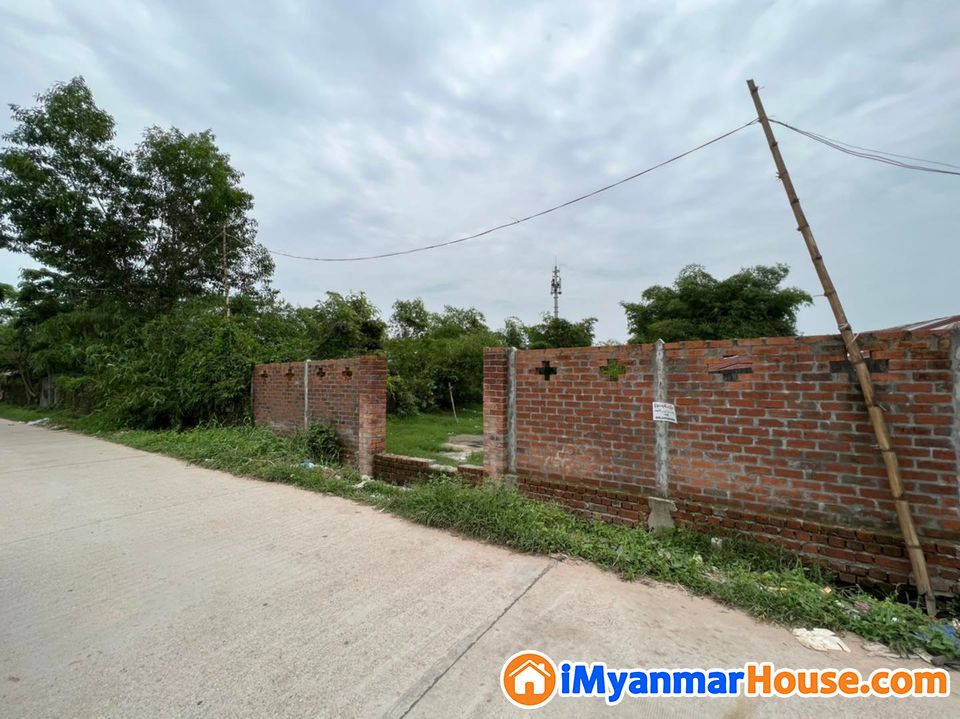 မဂ်လာဒုံမြို့နယ်၊ အမှတ် (၃) လမ်းမကြီး၊ ရွှေနံနသာစံပြ အတွင်းရှိ ခြံအရောင်း (သိန်း ၆၅၀/ညှိနှိုင်း) - ရောင်းရန် - ပုလဲမြို့သစ် (Palae Myothit) - ရန်ကုန်တိုင်းဒေသကြီး (Yangon Region) - 650 သိန်း (ကျပ်) - S-10057302 | iMyanmarHouse.com
