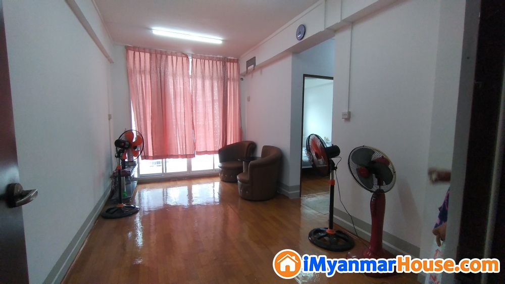 ေရာင္းရန္ - For Sale - ဗိုလ်တထောင် (Botahtaung) - ရန်ကုန်တိုင်းဒေသကြီး (Yangon Region) - 1,000 Lakh (Kyats) - S-10088312 | iMyanmarHouse.com