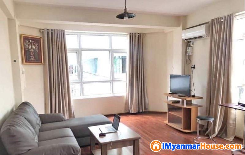ဗဟန်းမြို့နယ်တွင် #ဘဏ်အရစ်ကျဖြင့်ဝယ်ယူနိုင်သော (22 x 34) (၃)ထပ်ခွဲတိုက်(အိပ်ခန်းဖွဲ့ပြီး၊ ပထမထပ်အခန်း) ရောင်းရန်ရှိ(ညှိနှိုင်းဈေးရှိ) - ရောင်းရန် - ဗဟန်း (Bahan) - ရန်ကုန်တိုင်းဒေသကြီး (Yangon Region) - 670 သိန်း (ကျပ်) - S-10133767 | iMyanmarHouse.com