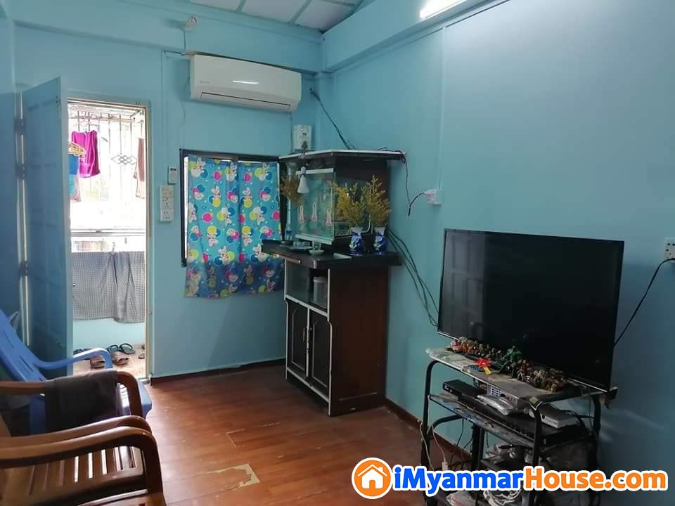 ပုဇွန်​တောင်မြို့နယ်​ရေ​ကျော်လမ်းမကြီးအနီးအ​ရောင်းခန်း။ - ရောင်းရန် - ပုဇွန်တောင် (Pazundaung) - ရန်ကုန်တိုင်းဒေသကြီး (Yangon Region) - 430 သိန်း (ကျပ်) - S-10156037 | iMyanmarHouse.com