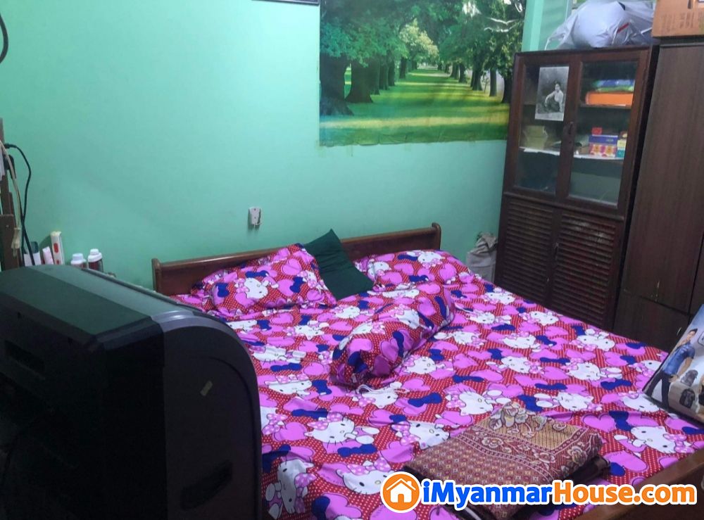 တောင်ဥက္ကလာ မာဃာ 5 လမ်း တတိယထပ် တိုက်ခနိးလေး အမြန်ရောင်းရန်ရှိသည် 09-262653500 - ရောင်းရန် - တောင်ဥက္ကလာပ (South Okkalapa) - ရန်ကုန်တိုင်းဒေသကြီး (Yangon Region) - 380 သိန်း (ကျပ်) - S-10181686 | iMyanmarHouse.com