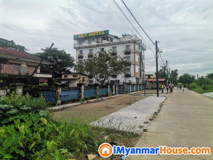 #စီးပွားရေးလုပ်ရန်အချက်အချာကျသော မြောက်ဒဂုံနဝဒေးလမ်း(ဗထူးလမ်းမကြီး မှ ၃ ကွက်မြောက်) တွင် မြေ(၂)ကွက်တွဲကို ညှိနှိုင်းဈေးဖြင့် ပိုင်ရှင်ကိုယ်တိုင်ရောင်းမည်။ - ရောင်းရန် - ဒဂုံမြို့သစ် မြောက်ပိုင်း (Dagon Myothit (North)) - ရန်ကုန်တိုင်းဒေသကြီး (Yangon Region) - 23,000 သိန်း (ကျပ်) - S-11718799 | iMyanmarHouse.com