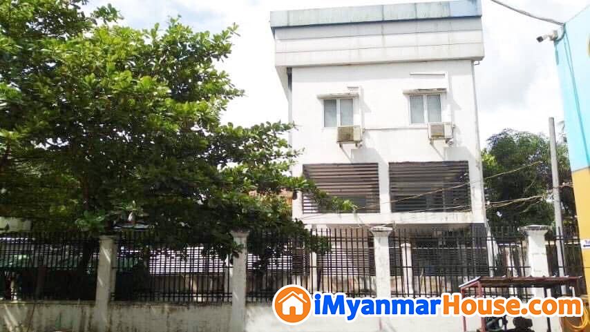 မင်္ဂလာဒုံမြို့နယ် ပြည်လမ်းမပေါ်ရှိ 3Rc လုံးချင်းတိုက်ရောင်းရန်ရှိသည်။(ညှိနှိုင်း) - ရောင်းရန် - မင်္ဂလာဒုံ (Mingaladon) - ရန်ကုန်တိုင်းဒေသကြီး (Yangon Region) - 8,000 သိန်း (ကျပ်) - S-10247804 | iMyanmarHouse.com