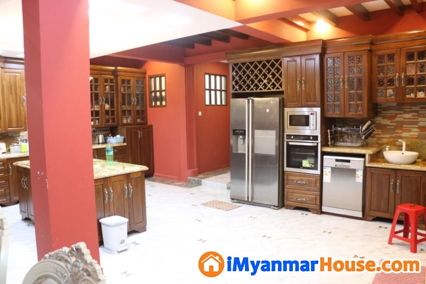 မရမ်းကုန်းမြို့နယ် (8)မိုင် ပြည်လမ်းမအနီး တွင် နေထိုင်ရန် အလွန်ကောင်းမွန်သင့်လျော်သော မြေနှင် အိမ် ရောင်းမည် - ရောင်းရန် - မရမ်းကုန်း (Mayangone) - ရန်ကုန်တိုင်းဒေသကြီး (Yangon Region) - 29,500 သိန်း (ကျပ်) - S-10288174 | iMyanmarHouse.com
