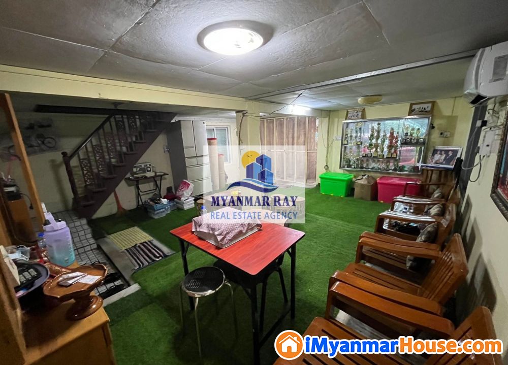 ေတာင္ဥကၠလာ သံသုမာလမ္း ေနာက္ေက်ာမွ 20’x60’ 2BN လုံးခ်င္း - For Sale - တောင်ဥက္ကလာပ (South Okkalapa) - ရန်ကုန်တိုင်းဒေသကြီး (Yangon Region) - 2,100 Lakh (Kyats) - S-10294318 | iMyanmarHouse.com