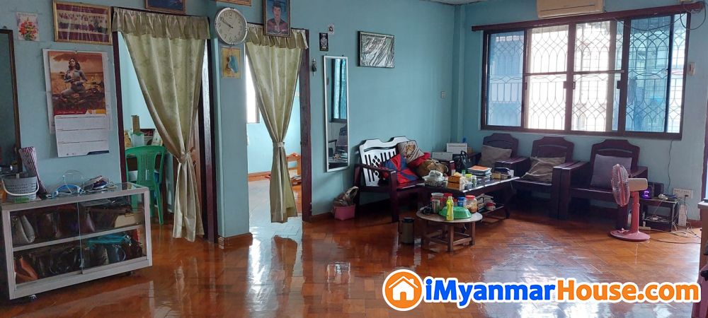ကမာရွတ်မြို့နယ် ရွှေမာလာရိပ်မွန် အဆင့်မြင့်အိမ်ရာ ပါကေးခင်း အခန်း ပိုင်ရှင်တိုက်ရိုက် အရောင်း - ရောင်းရန် - ကမာရွတ် (Kamaryut) - ရန်ကုန်တိုင်းဒေသကြီး (Yangon Region) - 1,800 သိန်း (ကျပ်) - S-10296735 | iMyanmarHouse.com