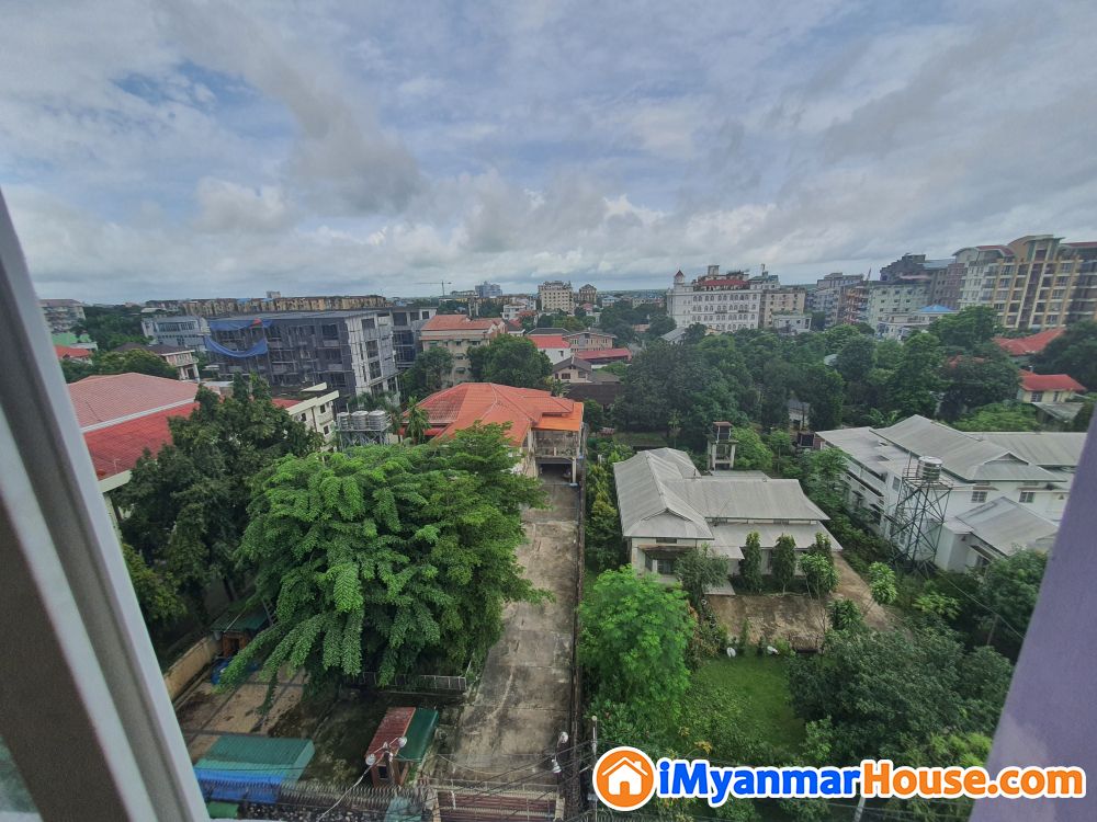 ကမာရွတ် အာတီးယားလမ်း
Condoရောင်းမည် - ရောင်းရန် - ကမာရွတ် (Kamaryut) - ရန်ကုန်တိုင်းဒေသကြီး (Yangon Region) - 2,550 သိန်း (ကျပ်) - S-10349714 | iMyanmarHouse.com