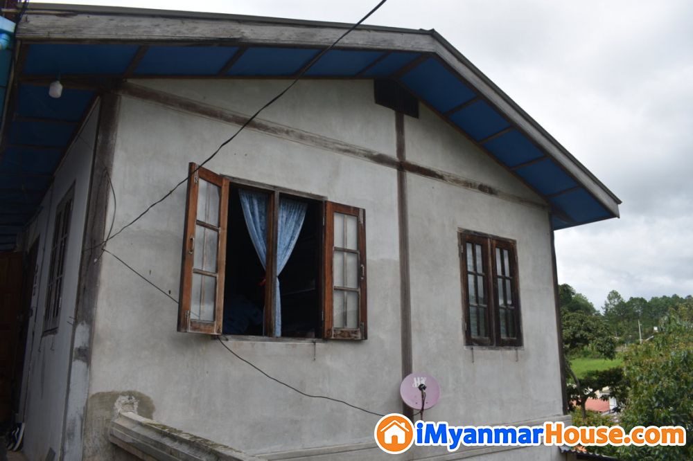 ကလောမြို့မှ အိမ်နှစ်လုံးပါပြီး စျေးသင့်သော ခြံဝိုင်းလေး.... 😍 - ရောင်းရန် - ကလော (Kalaw) - ရှမ်းပြည်နယ် (Shan State) - 2,000 သိန်း (ကျပ်) - S-10579220 | iMyanmarHouse.com