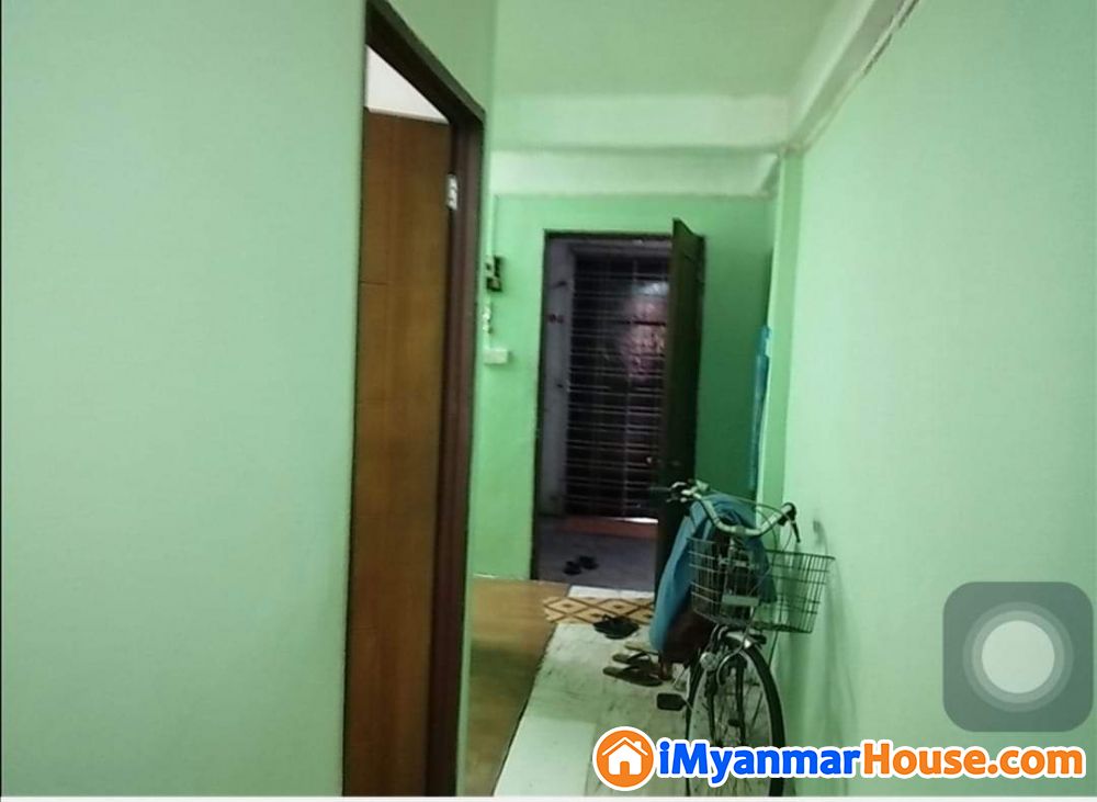 😎Bank transfer နဲ့ အမည်တန်းဖောက်လို့ရမယ့် အခန်းလေးရောင်းချင်ပါတယ်။ - ရောင်းရန် - အင်းစိန် (Insein) - ရန်ကုန်တိုင်းဒေသကြီး (Yangon Region) - 285 သိန်း (ကျပ်) - S-10411320 | iMyanmarHouse.com