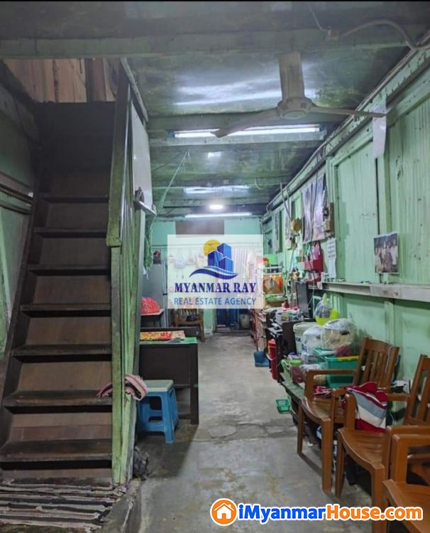 သင်္ဃန်းကျွန်း လေးထောင့်ကန်လမ်းနောက်ကျောမှ 20' x 40' ၂ထပ် RC လုံးချင်း - ရောင်းရန် - သင်္ဃန်းကျွန်း (Thingangyun) - ရန်ကုန်တိုင်းဒေသကြီး (Yangon Region) - 1,850 သိန်း (ကျပ်) - S-10418334 | iMyanmarHouse.com