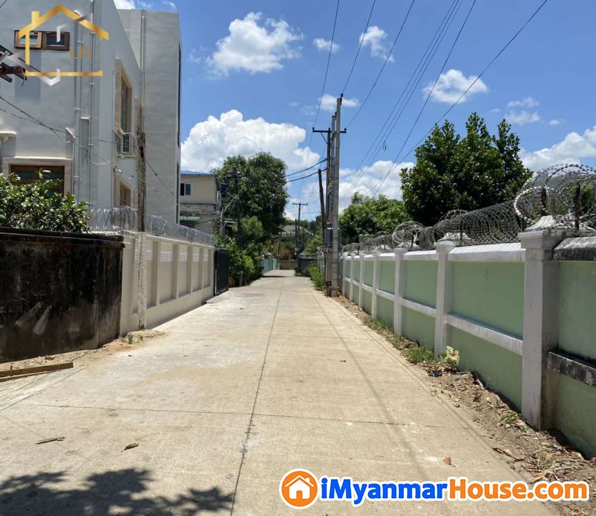 (0.277 ဧက)အကျယ် ၊ လှိုင်မြို့နယ် ၊ အောင်ဓမ္မရိပ်သာလမ်းတွင် လုံးချင်းအိမ် ရောင်းရန်ရှိ - ရောင်းရန် - လှိုင် (Hlaing) - ရန်ကုန်တိုင်းဒေသကြီး (Yangon Region) - 9,000 သိန်း (ကျပ်) - S-10436121 | iMyanmarHouse.com