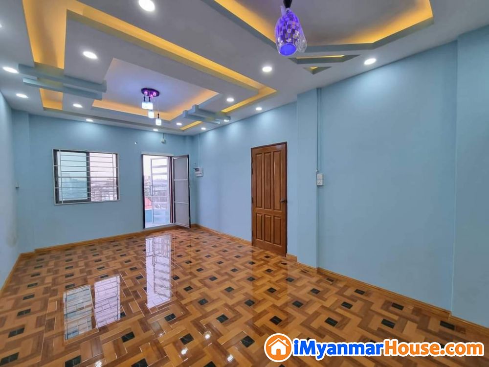 လမ်း50 မီနီကွန်ဒို - ရောင်းရန် - ဗိုလ်တထောင် (Botahtaung) - ရန်ကုန်တိုင်းဒေသကြီး (Yangon Region) - 1,650 သိန်း (ကျပ်) - S-10539336 | iMyanmarHouse.com