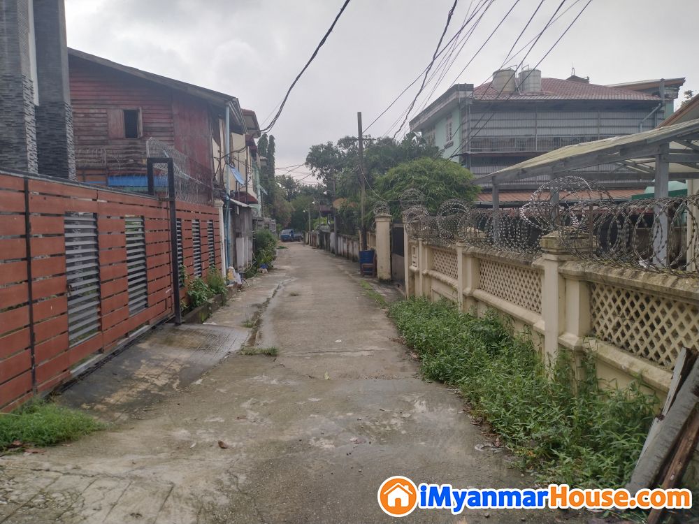 ၉မိုင္ ျပည္လမ္းသြယ္႐ွိျခံေရာင္းမည္ - ရောင်းရန် - မရမ်းကုန်း (Mayangone) - ရန်ကုန်တိုင်းဒေသကြီး (Yangon Region) - 2,800 သိန်း (ကျပ်) - S-10542230 | iMyanmarHouse.com