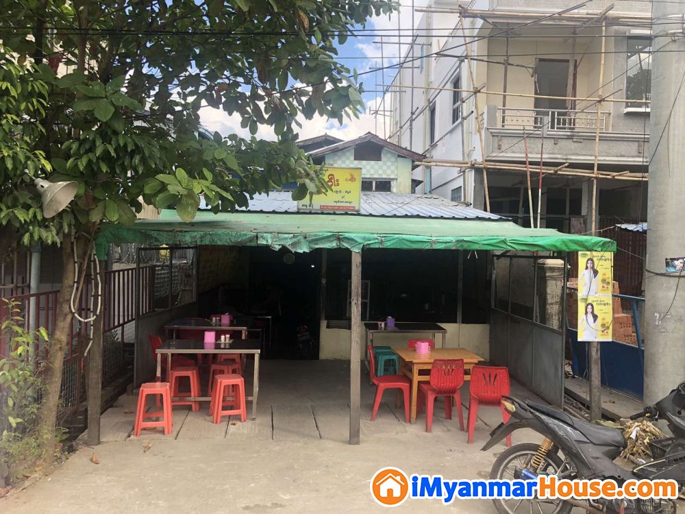 စီးပွားရေးသမားများအတွက် တောင်ဒဂုံ မောင်းမကန် လမ်းမကြီးပေါ်ရှိ လုံးချင်းအိမ်ပါ ပါမစ်မြေကွက်ကို ပိုင်ရှင်ကိုယ်တိုင်ရောင်းမည် - ရောင်းရန် - ဒဂုံမြို့သစ် တောင်ပိုင်း (Dagon Myothit (South)) - ရန်ကုန်တိုင်းဒေသကြီး (Yangon Region) - 2,500 သိန်း (ကျပ်) - S-11115612 | iMyanmarHouse.com
