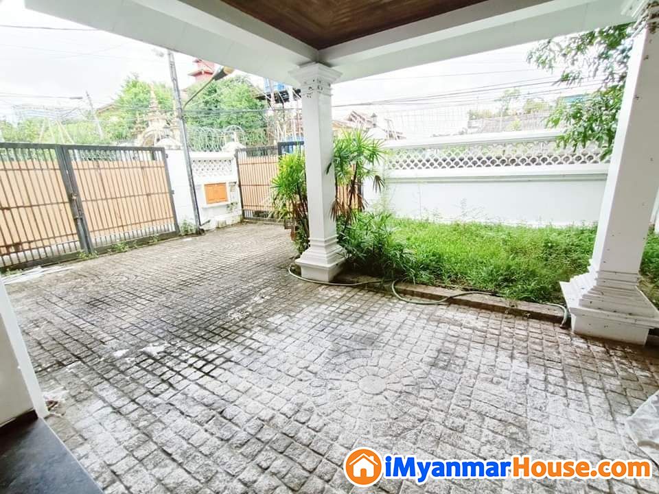 ဗဟန်းမြို့နယ်ရှိ (၂)ထပ်လုံးချင်းအိမ်ရောင်းမည် သိန်း-(၂၀၀၀၀)(ညှိနှိုင်း) - For Sale - ဗဟန်း (Bahan) - ရန်ကုန်တိုင်းဒေသကြီး (Yangon Region) - 20,000 Lakh (Kyats) - S-11102256 | iMyanmarHouse.com