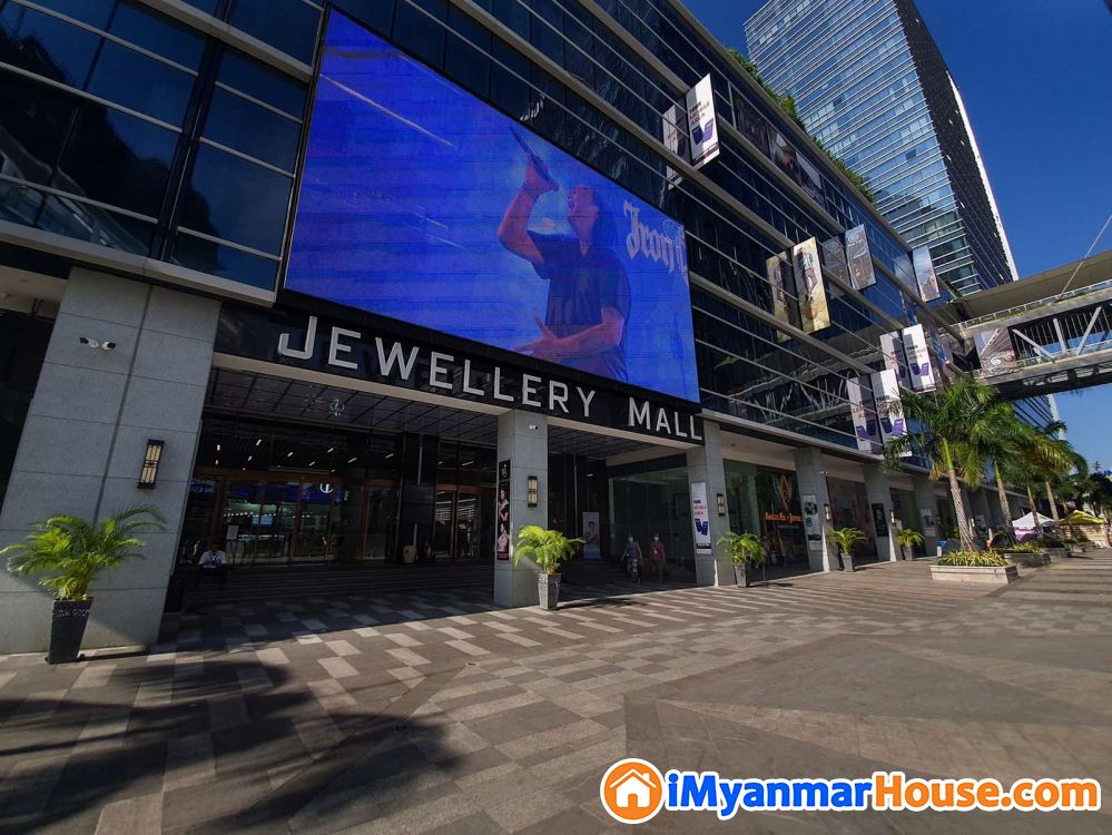 Time City Jewellery Mall မှာရှိတဲ့ ​ကျောက်မျက်ရတနာ ဆိုင်ခန်း​လေး ​ရောင်းရန်ရှိသည်။ - ရောင်းရန် - ကမာရွတ် (Kamaryut) - ရန်ကုန်တိုင်းဒေသကြီး (Yangon Region) - 1,600 သိန်း (ကျပ်) - S-10658867 | iMyanmarHouse.com