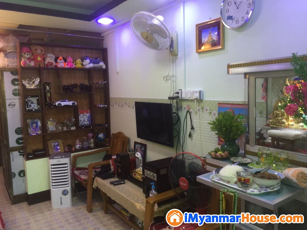 မြောက်ဥက္ကလာပမြို့ မယ်လမု ဘုရားအနီးရှိ နေရာကောင်းပြင်ဆင်ပြီးတိုက်ခန်းလေးကို ပိုင်ရှင်ကိုယ်တိုင်ရောင်းမည် - ရောင်းရန် - မြောက်ဥက္ကလာပ (North Okkalapa) - ရန်ကုန်တိုင်းဒေသကြီး (Yangon Region) - 430 သိန်း (ကျပ်) - S-10674496 | iMyanmarHouse.com