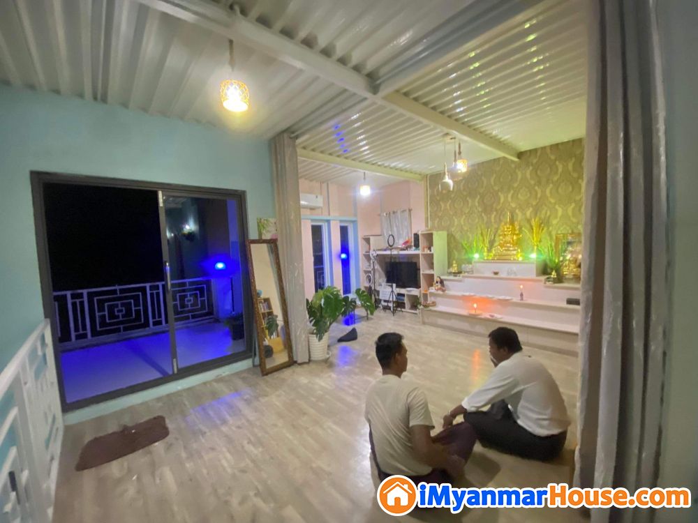 စျေးတန်လုံးချင်းအိမ်အရောင်း - ရောင်းရန် - ဒဂုံမြို့သစ် အရှေ့ပိုင်း (Dagon Myothit (East)) - ရန်ကုန်တိုင်းဒေသကြီး (Yangon Region) - 2,570 သိန်း (ကျပ်) - S-10748470 | iMyanmarHouse.com
