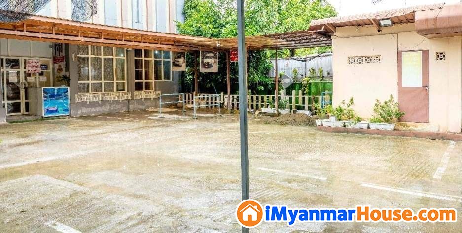* ခြံအကျယ် - ဧရိယာ 15000sqft အိမ်နှင့်ခြံ ပါ မြေကွက်ရောင်းလေးနဲ့မိတ်ဆက်ပေးပါရစေရှင့် - ရောင်းရန် - မရမ်းကုန်း (Mayangone) - ရန်ကုန်တိုင်းဒေသကြီး (Yangon Region) - 0 သိန်း (ကျပ်) - S-10750208 | iMyanmarHouse.com