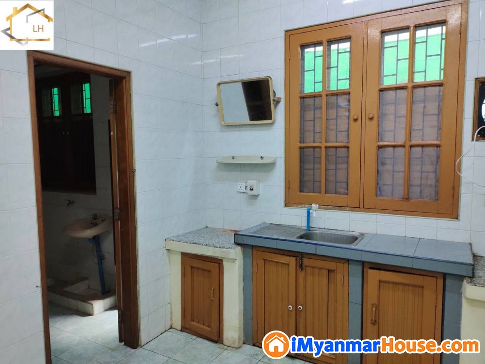 (60' x 70') အကျယ် ၊ လှိုင်မြို့နယ် ၊ မြကန်သာအိမ်ရာ တွင် လုံးချင်းအိမ် ရောင်းရန်ရှိ - ရောင်းရန် - လှိုင် (Hlaing) - ရန်ကုန်တိုင်းဒေသကြီး (Yangon Region) - 14,000 သိန်း (ကျပ်) - S-10751971 | iMyanmarHouse.com