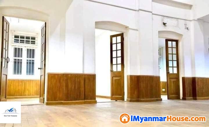 ကုန်သည်လမ်းမ‌ပေါ်ရှိ (6000 sqft)ရှိ အရောင်းရှားသောအဆောက်အဦးအမြန်ရောင်းမည်။ - ရောင်းရန် - ကျောက်တံတား (Kyauktada) - ရန်ကုန်တိုင်းဒေသကြီး (Yangon Region) - 70,000 သိန်း (ကျပ်) - S-10885449 | iMyanmarHouse.com