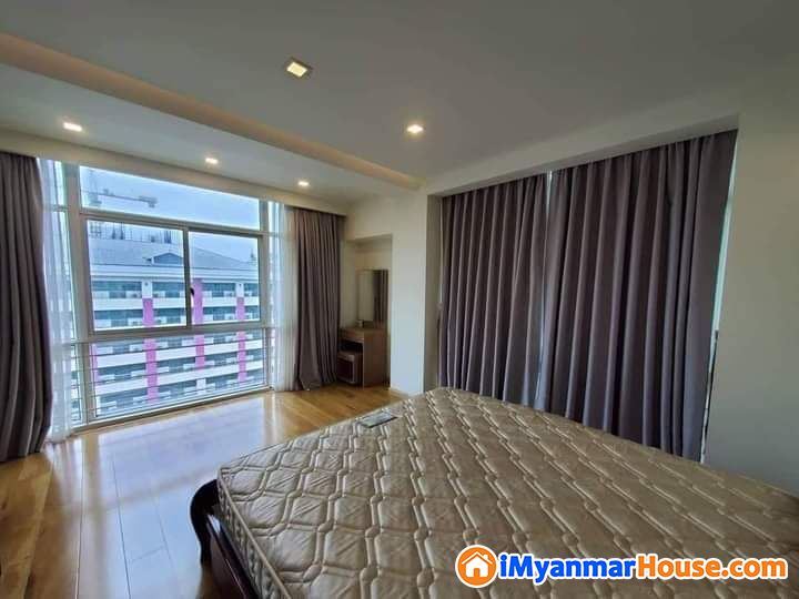 ရန်ကင်းမြို့နယ် ကမ္ဘာအေးဘုရားလမ်းသွယ် အင်းယားကန်အနီး Green Inya Condo အခန်း ရောင်းမည် - ရောင်းရန် - ရန်ကင်း (Yankin) - ရန်ကုန်တိုင်းဒေသကြီး (Yangon Region) - 4,400 သိန်း (ကျပ်) - S-10902153 | iMyanmarHouse.com