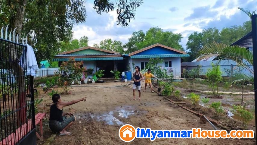 တိုက်ကြီးမြို့ပြည်လမ်းမကြီးဘေးရှိ လုံချင်းအိမ်လေးရောင်းရန်ရှိသည် - ရောင်းရန် - တိုက်ကြီး (Taikkyi) - ရန်ကုန်တိုင်းဒေသကြီး (Yangon Region) - 900 သိန်း (ကျပ်) - S-10903520 | iMyanmarHouse.com