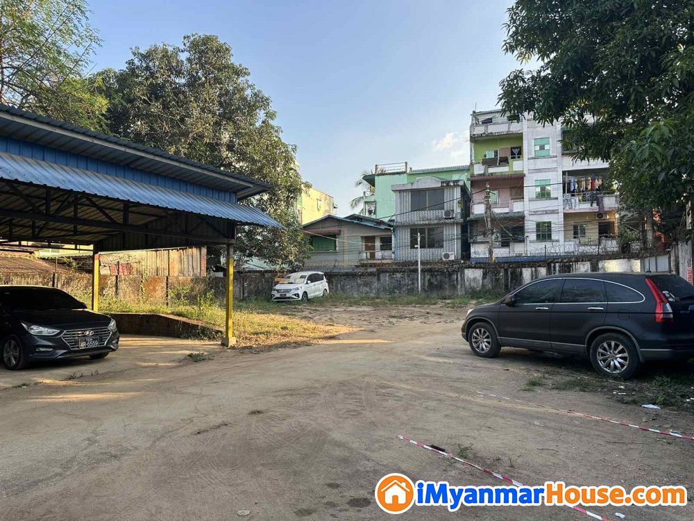 မရမ်းကုန်းမြို့နယ်ရှိ ဘိုးဘွားပိုင်မြေ အမည်ပေါက် ခြံကွက်ရောင်းရန်ရှိသည် - ရောင်းရန် - မရမ်းကုန်း (Mayangone) - ရန်ကုန်တိုင်းဒေသကြီး (Yangon Region) - 38,000 သိန်း (ကျပ်) - S-10904650 | iMyanmarHouse.com